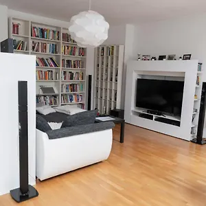 https://leos-roof-top-apartment-near-town-hall.vienna-besthotels.com